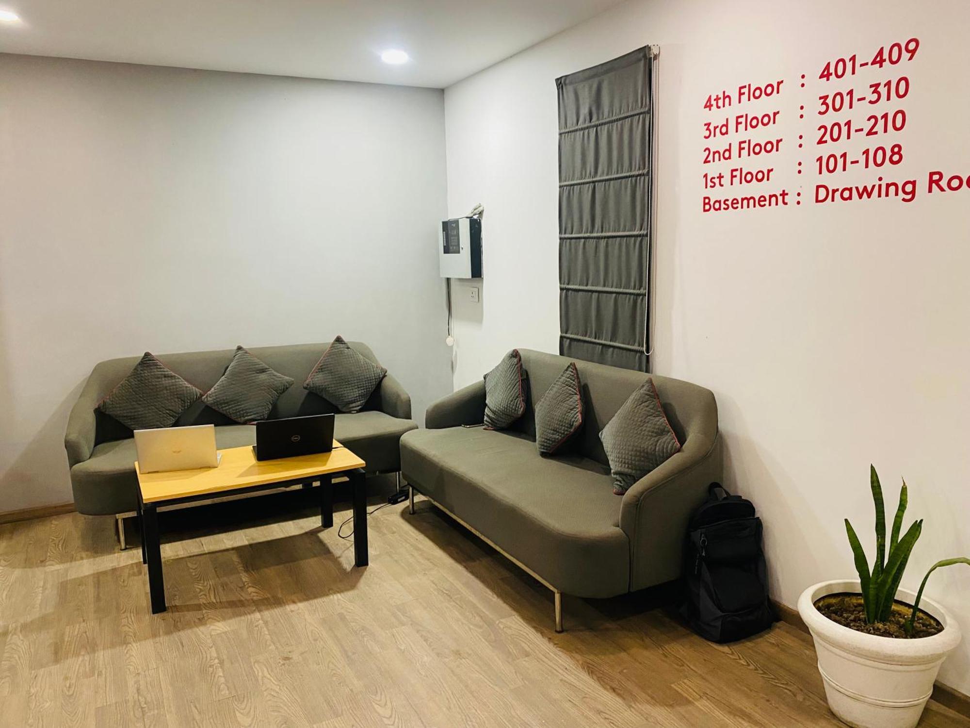 Qotel Hotel Ip Residency East Delhi Preet Vihar Nueva Delhi Exterior foto